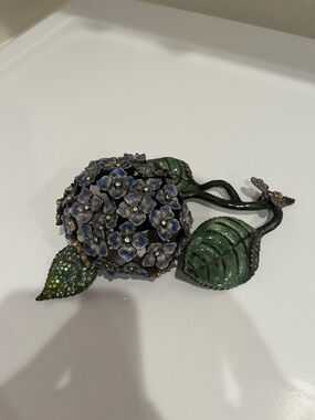 Stunning jay strongwater Amalie hydrangea enamel on metal Swarovski crystals